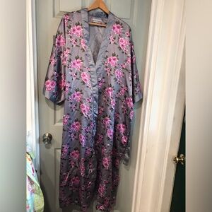 Contessa Di Roma Women's 2XL Vintage Floral Polyester Satin Long Belted Robe